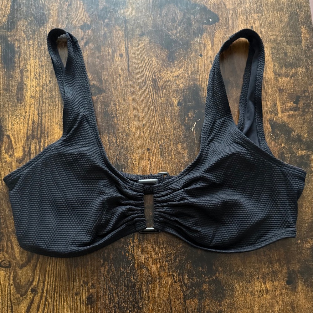 Black Textured Underwire Bikini Top Metal Hardware Retro Minimalist Swim